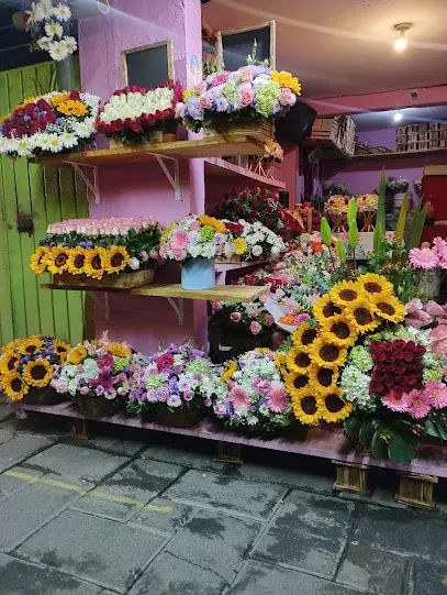 Florería Con Olor a Rosas
