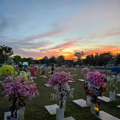 Santa María de la Luz Jardín Funerario ZONA NORTE- Cementerio, Panteón